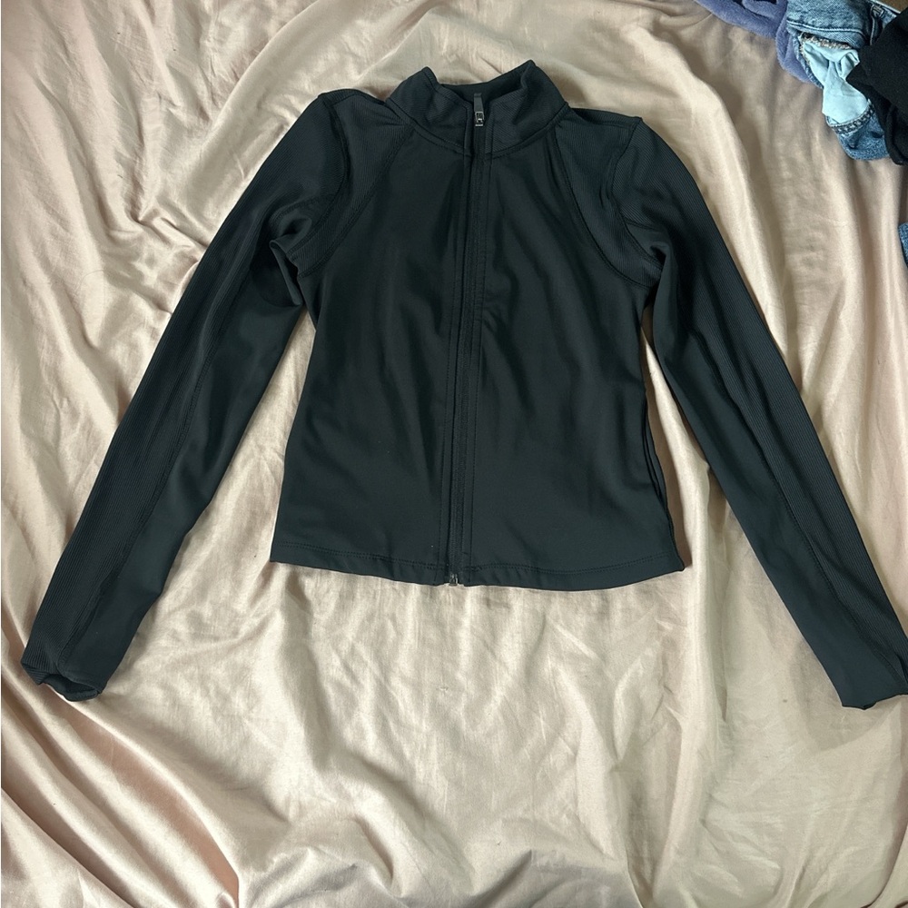 Black Zip-Up Snatching Jacket
